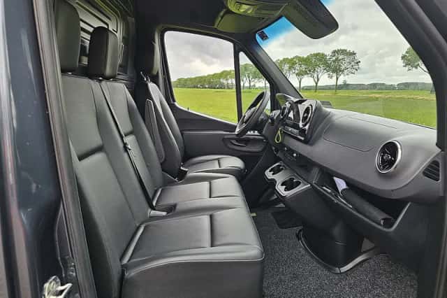 Mercedes-Benz Sprinter (2024) thumbnail 6