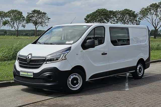 Renault Trafic (2019) thumbnail 2