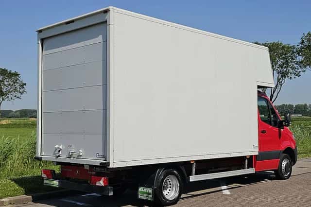 Mercedes-Benz Sprinter (2022) thumbnail 3