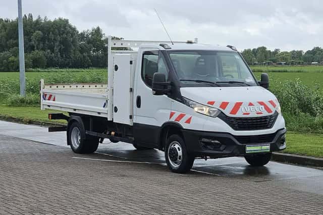 Iveco Daily (2021) thumbnail 4