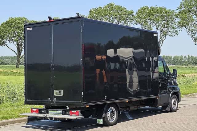 Iveco Daily (2019) thumbnail 3