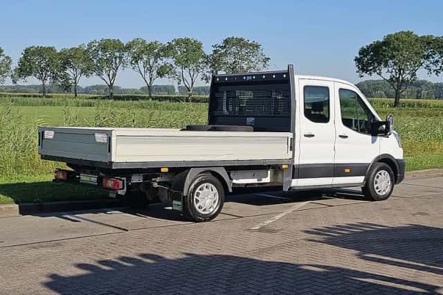 Ford Transit (2019) thumbnail 3