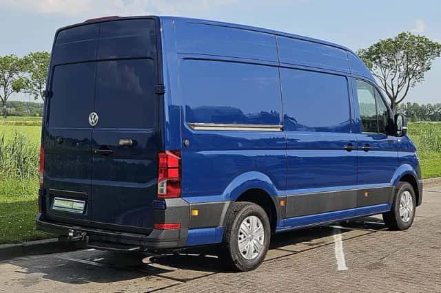 Volkswagen Crafter (2022) thumbnail 3