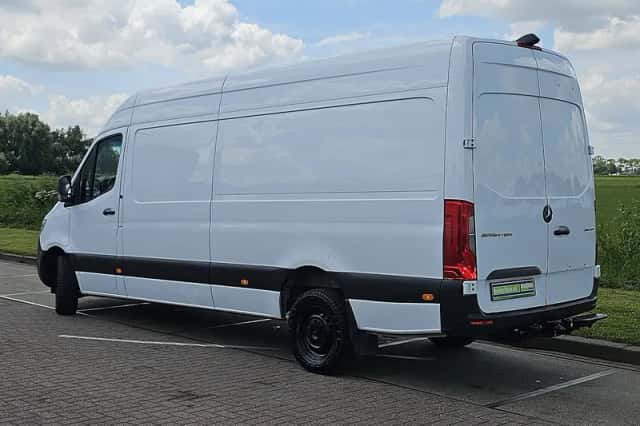 Mercedes-Benz Sprinter (2018) thumbnail 5