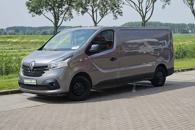 Renault Trafic (2019) thumbnail 2