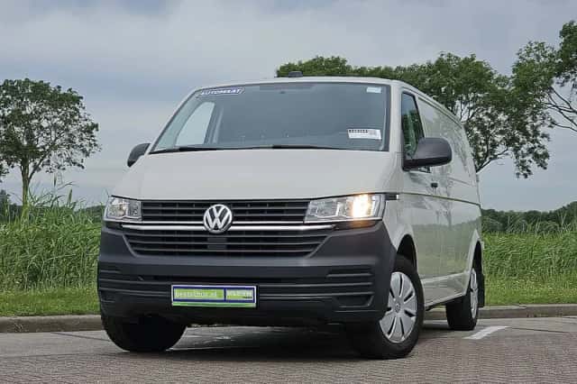 Volkswagen Transporter (2024) thumbnail 1