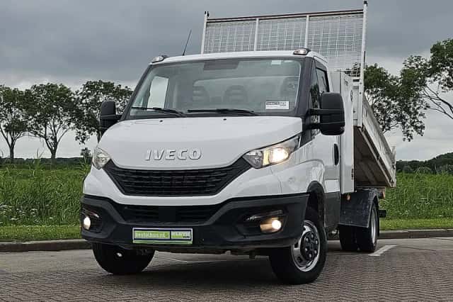 Iveco Daily (2021) thumbnail 1
