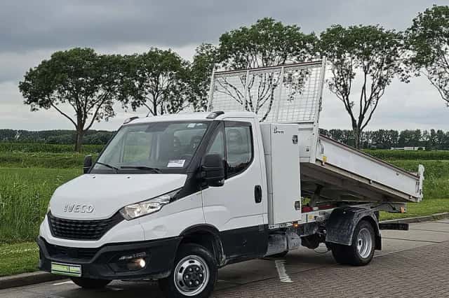 Iveco Daily (2021) thumbnail 2
