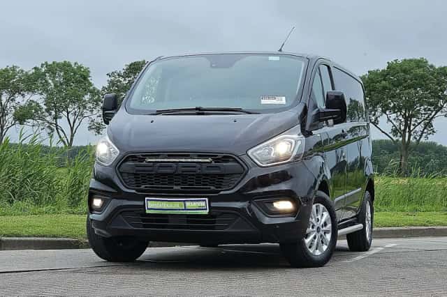 Ford Transit (2020) thumbnail 1