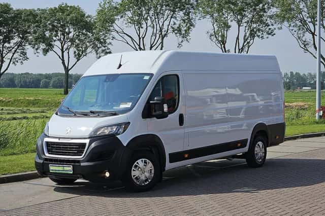 Peugeot Boxer (2022) thumbnail 2