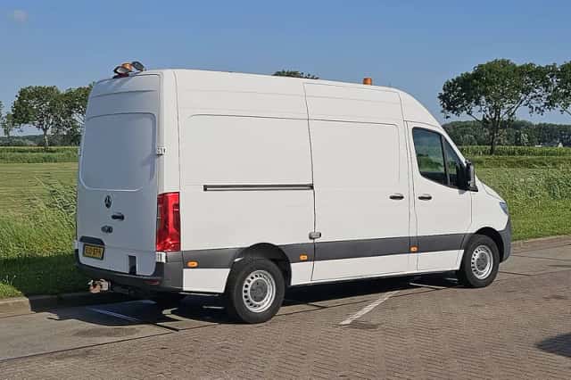 Mercedes-Benz Sprinter (2021) thumbnail 3
