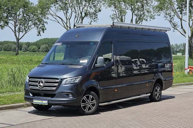 Mercedes-Benz Sprinter (2019) thumbnail 2