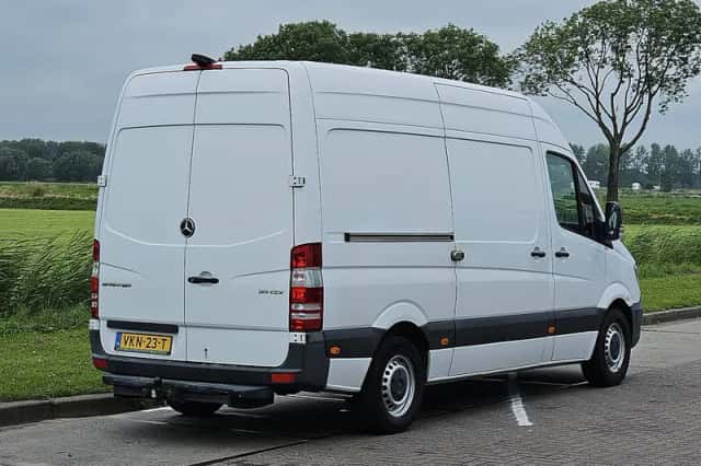 Mercedes-Benz Sprinter (2018) thumbnail 3