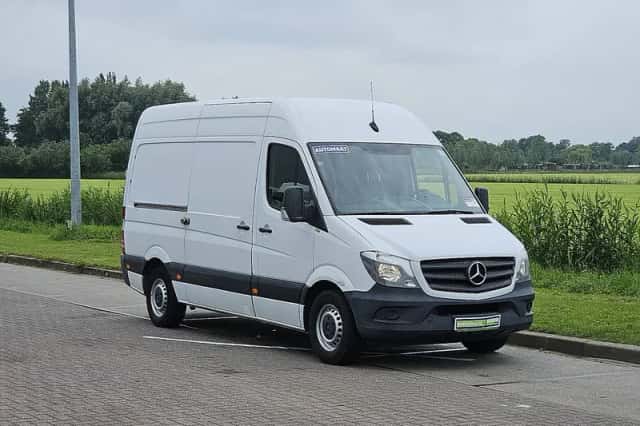 Mercedes-Benz Sprinter (2018) thumbnail 4