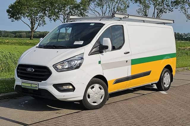 Ford Transit (2021) thumbnail 2