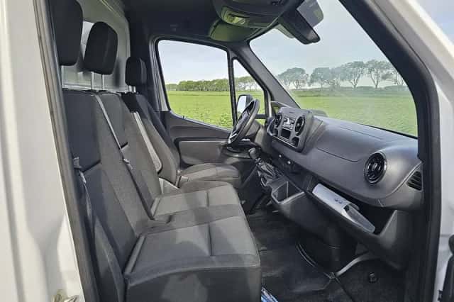Mercedes-Benz Sprinter (2020) thumbnail 6