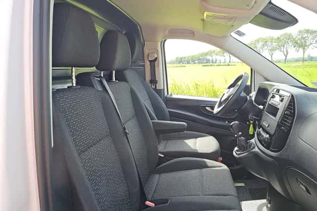 Mercedes-Benz Vito (2022) thumbnail 6