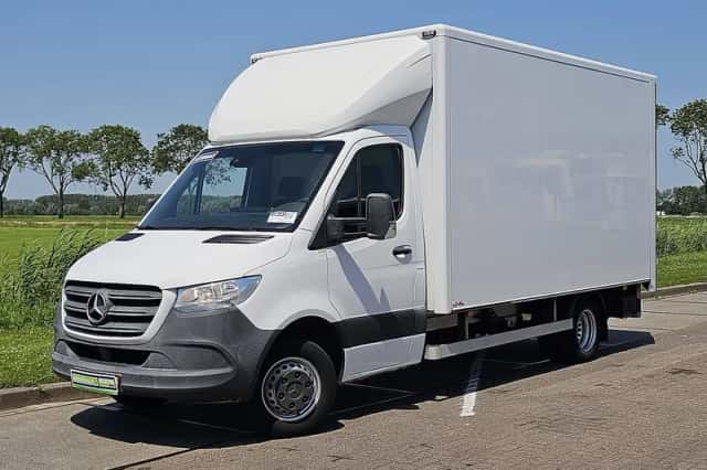 Mercedes-Benz Sprinter (2018) thumbnail 2