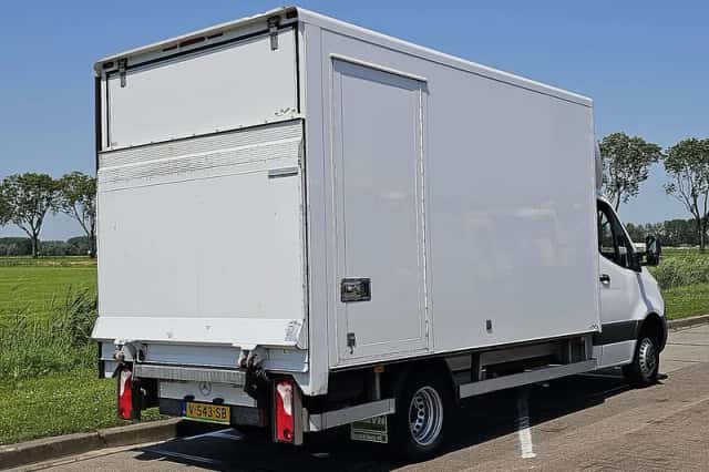 Mercedes-Benz Sprinter (2018) thumbnail 3