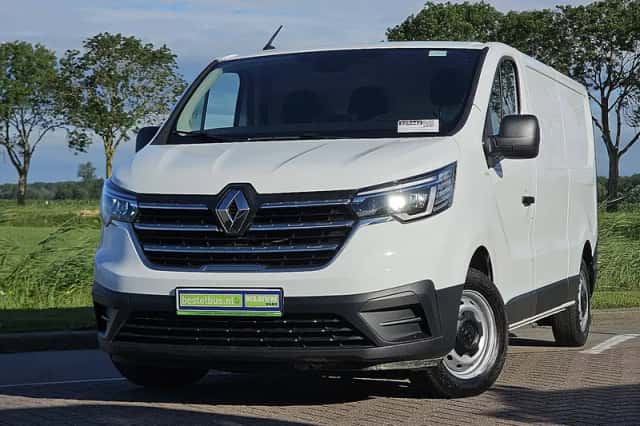 Renault Trafic (2022) thumbnail 1
