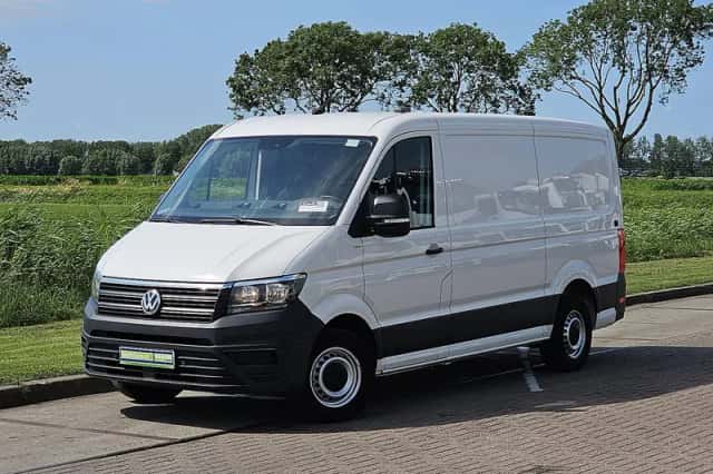 Volkswagen Crafter (2021) thumbnail 2