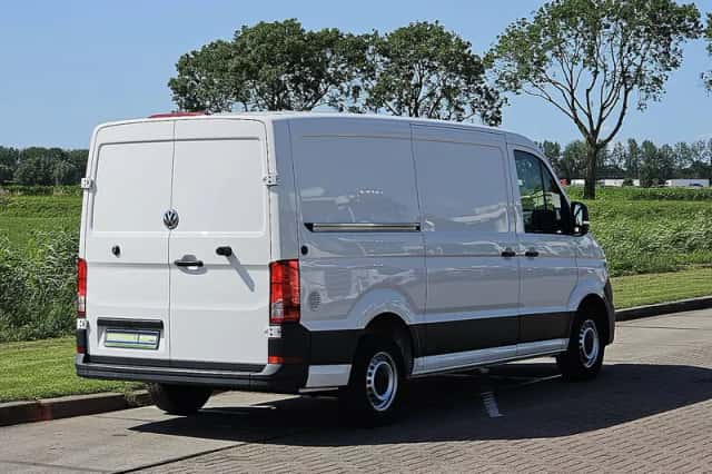 Volkswagen Crafter (2021) thumbnail 3