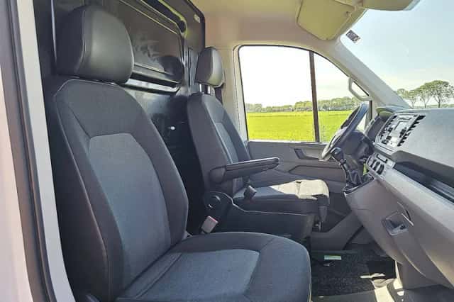 Volkswagen Crafter (2021) thumbnail 6