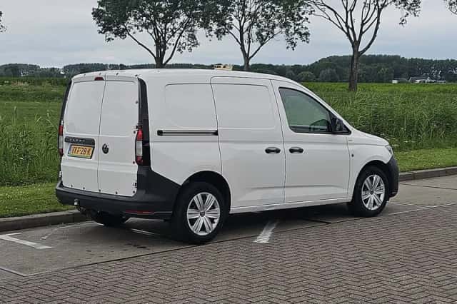 Volkswagen Caddy (2021) thumbnail 3