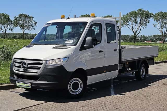 Mercedes-Benz Sprinter (2019) thumbnail 2