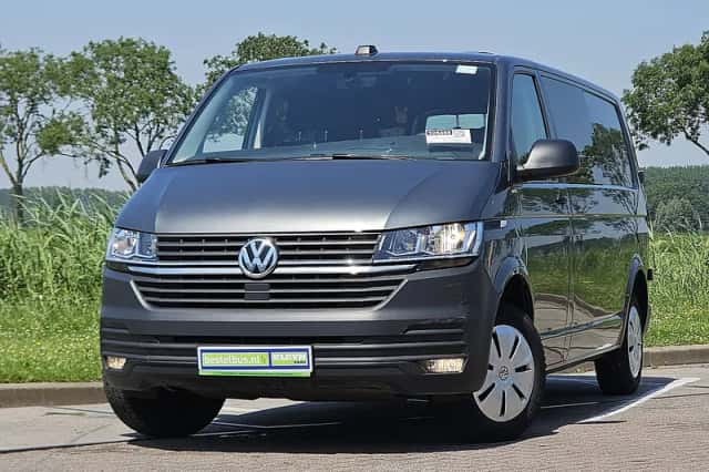 Volkswagen Transporter (2021) thumbnail 1