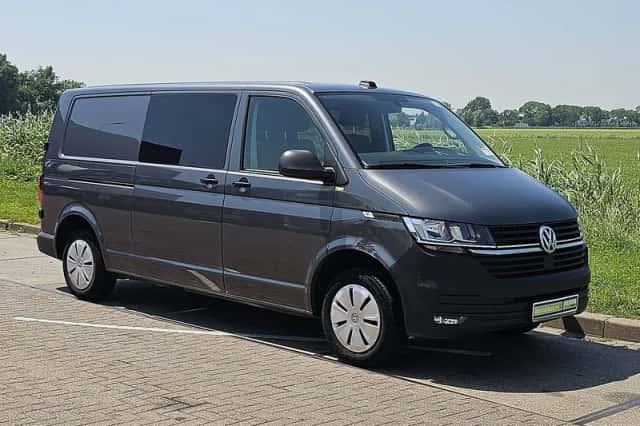 Volkswagen Transporter (2021) thumbnail 4