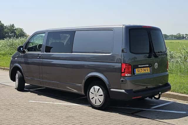 Volkswagen Transporter (2021) thumbnail 5