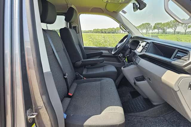 Volkswagen Transporter (2021) thumbnail 6