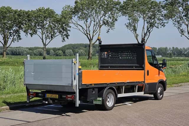 Iveco Daily (2018) thumbnail 3
