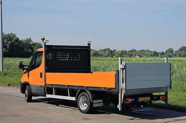 Iveco Daily (2018) thumbnail 5