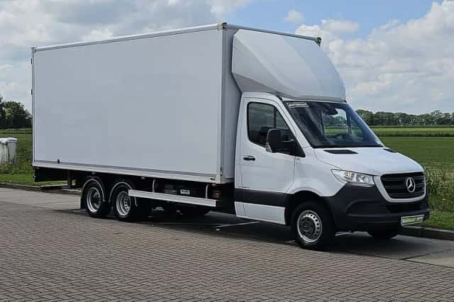 Mercedes-Benz Sprinter (2022) thumbnail 4