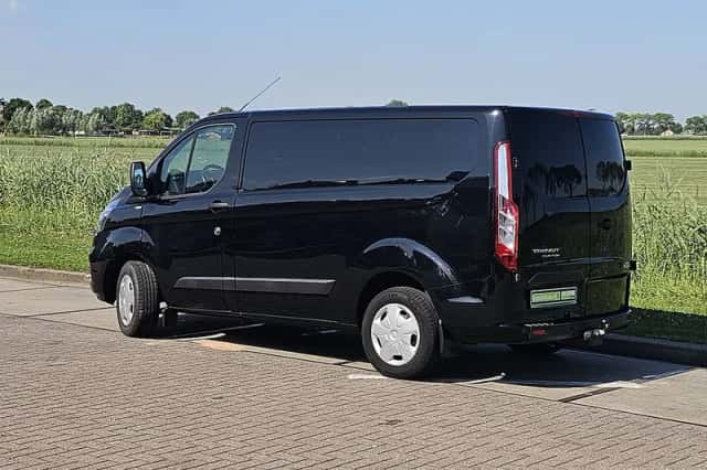 Ford Transit (2021) thumbnail 5