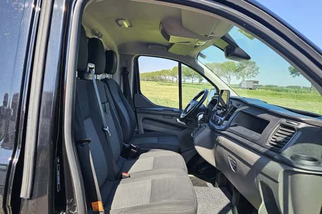 Ford Transit (2021) thumbnail 6