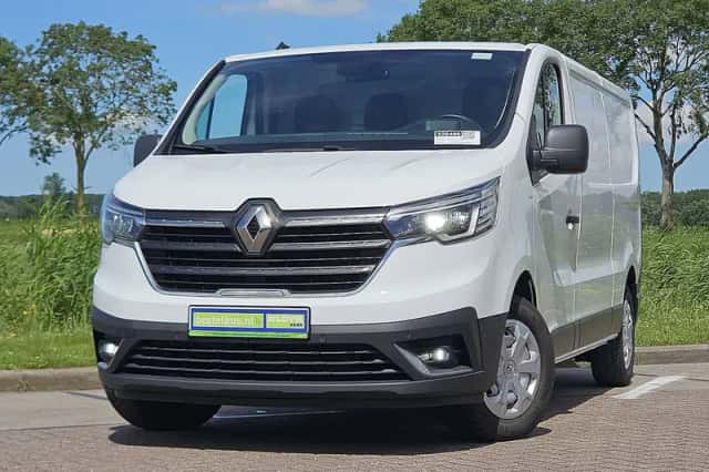 Renault Trafic (2022) thumbnail 1