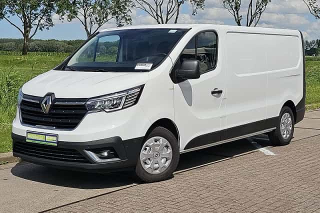 Renault Trafic (2022) thumbnail 2