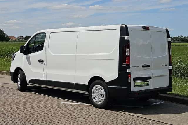Renault Trafic (2022) thumbnail 5