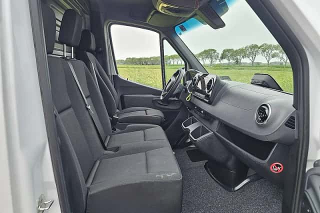 Mercedes-Benz Sprinter (2024) thumbnail 6