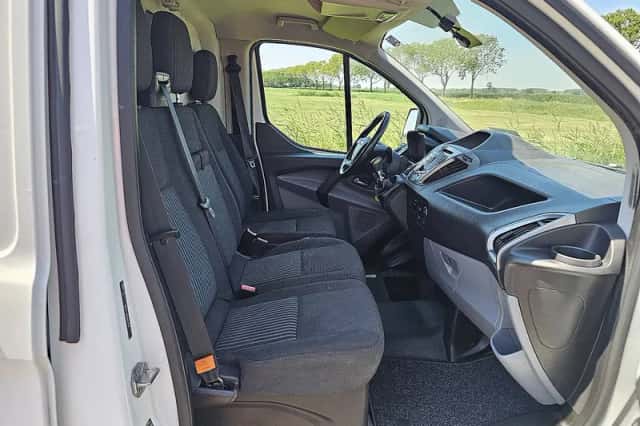 Ford Transit (2016) thumbnail 6