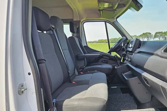 Renault Master (2024) thumbnail 6