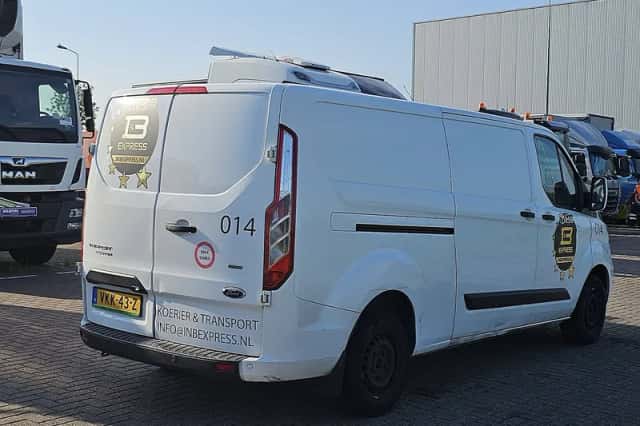 Ford Transit (2018) thumbnail 3