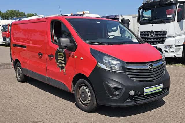 Opel Vivaro (2016) thumbnail 4