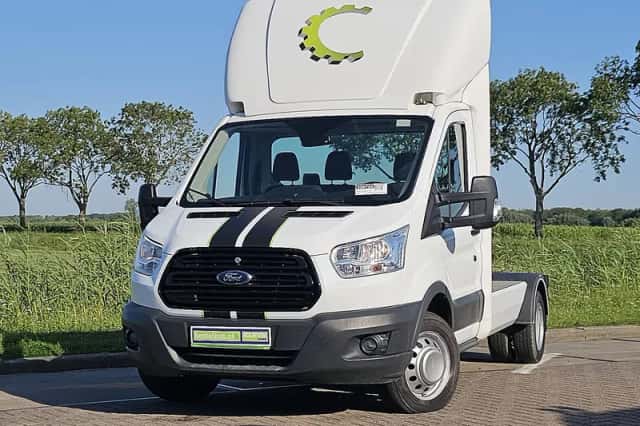 Ford Transit (2019) thumbnail 1