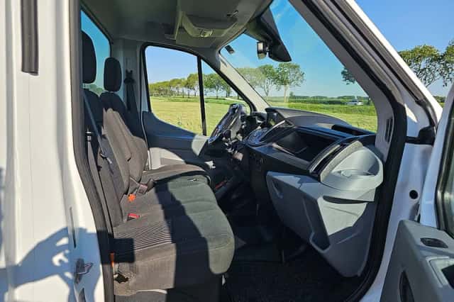 Ford Transit (2019) thumbnail 6