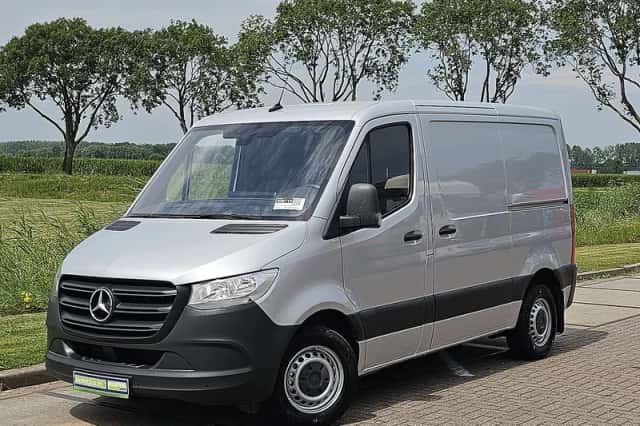 Mercedes-Benz Sprinter (2020) thumbnail 2