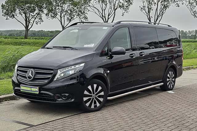 Mercedes-Benz eVito (2023) thumbnail 2